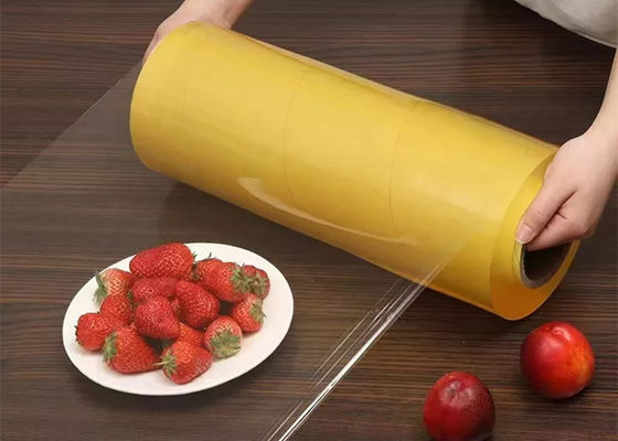 le PVC de nourriture fraîche de 45cm 50cm s'accrochent film biodégradable en plastique d'enveloppe pour l'emballage alimentaire