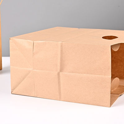 4LBS réutilisé a découpé le sac à provisions avec des matrices de cadeau de poignée de sac de papier d'emballage alimentaire 150GSM