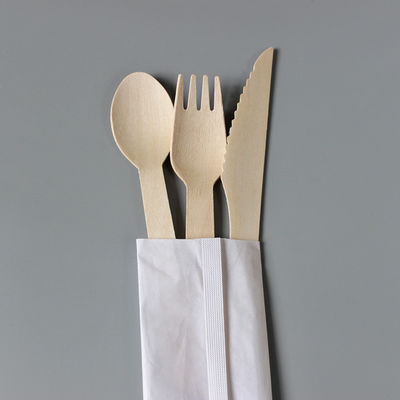 les couverts en bois jetables de dîner de 140mm ont placé les couteaux et les cuillères biodégradables de fourchettes