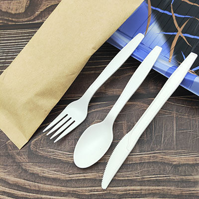 la vaisselle biodégradable de la fécule de maïs 6inch a individuellement enveloppé l'ensemble jetable de couverts