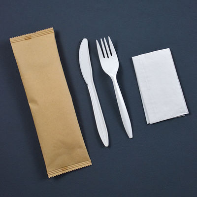 la vaisselle biodégradable de la fécule de maïs 6inch a individuellement enveloppé l'ensemble jetable de couverts