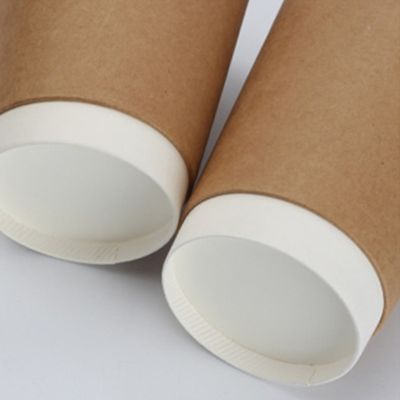 le PE de 10oz 12oz a enduit de doubles tasses de café jetables de tasse de papier peint des couvercles