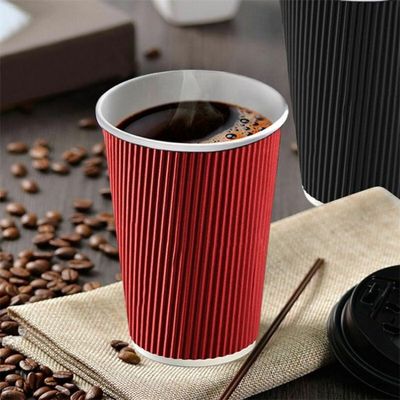 tasses froides de boissons de papier peint jetable d'ondulation de Boba de la bulle 280gsm avec des couvercles